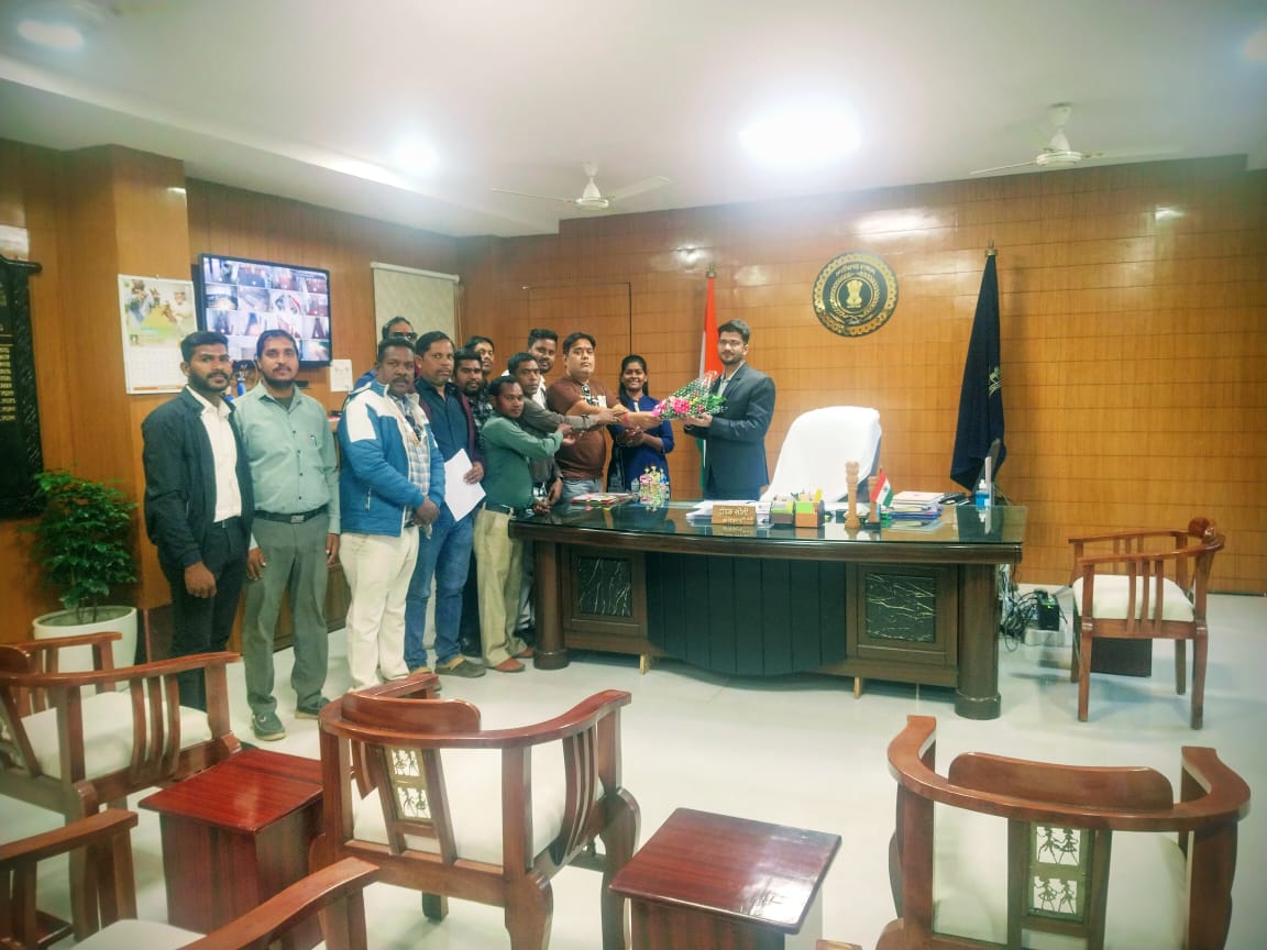 जल संचयन में जिले कों राष्ट्रीय पुरुस्कार मिलने पर कलेक्टर दीपक सोनी को प्रेस क्लब ने दी हार्दिक बधाई